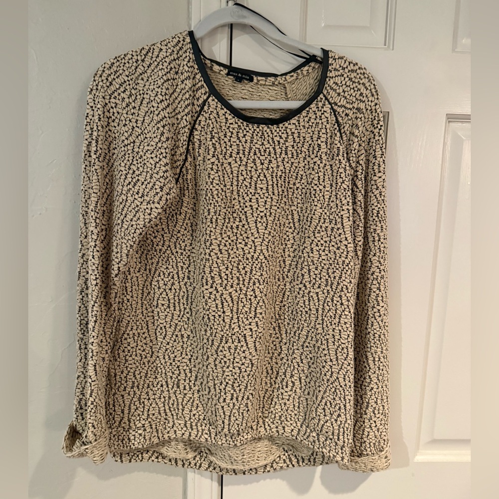Max & Mia shirt